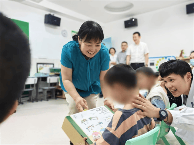 南京特殊教育师范学院儿童康复专项人才培训基地在南京天佑儿童医院揭牌(图4)