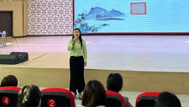 阜南县2024年教育科研课题研究培训会在阜南县第十二小学举行(图9)