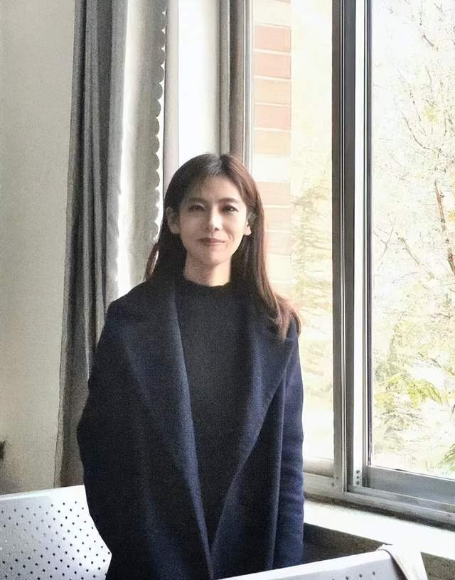 青年教学能手！ 她是学生眼中的“美女老师”“学习狂”(图1)
