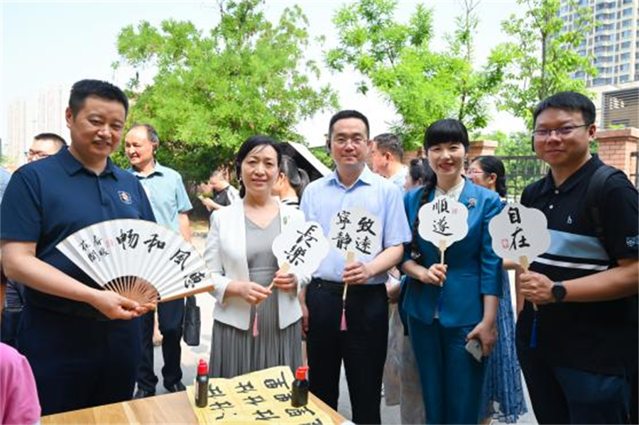创新教学 智慧赋能合肥市郎溪路小学迎接湖北宜昌教育代表团来访交流(图1)