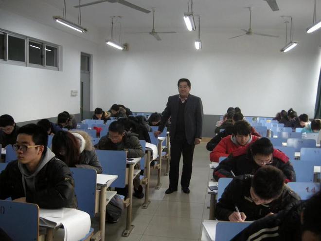 逐光而行 弘扬科学家精神︱郝京诚：42年科研路矢志不渝(图3)
