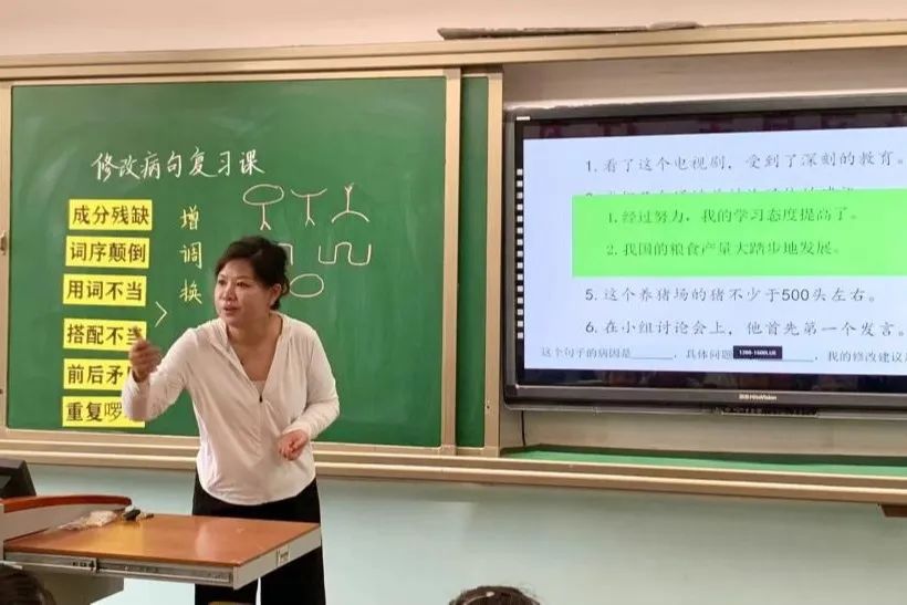【结对共建】“专家服务基层”刘淑琴支教团队与土右旗美岱召中学开展教学交流活动(图1)