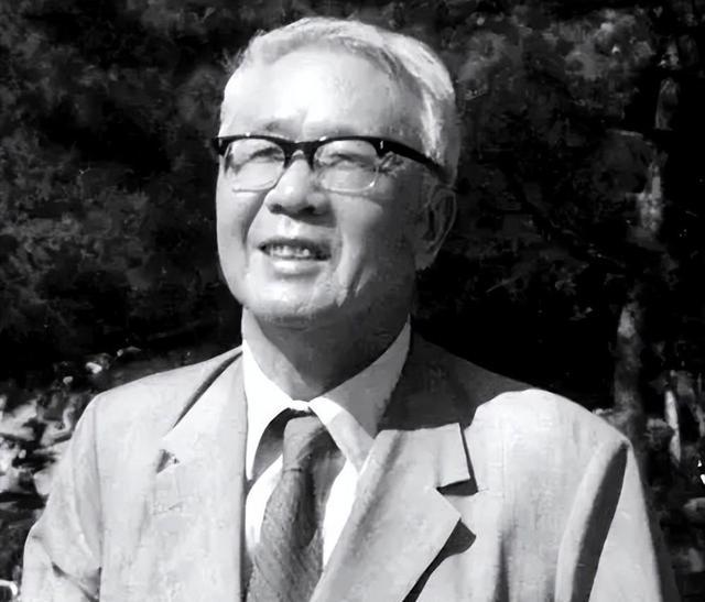 华罗庚就是了不起只凭一条新闻就破解了苏联军事机密(图1)