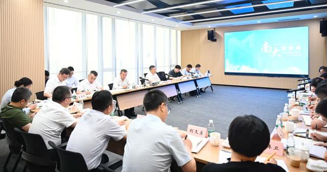 打造全面深化改革的试验田！区委书记李晨昊调研南大智慧城(图2)