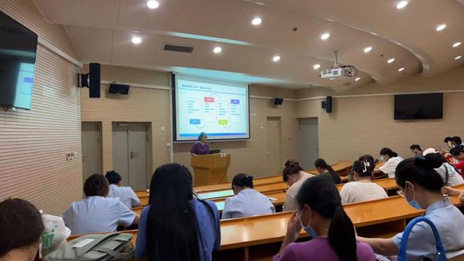 “国际”新闻｜北京大学国际医院成功举办院庆十周年教学活动周(图2)