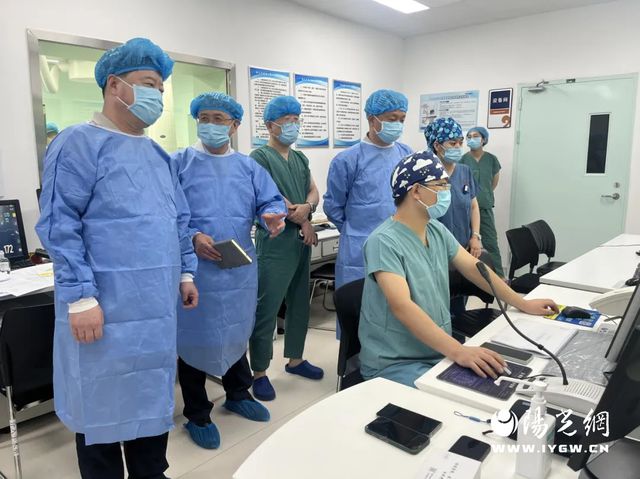 国家卫生健康委专家组到西安市第九医院调研督导工作(图5)