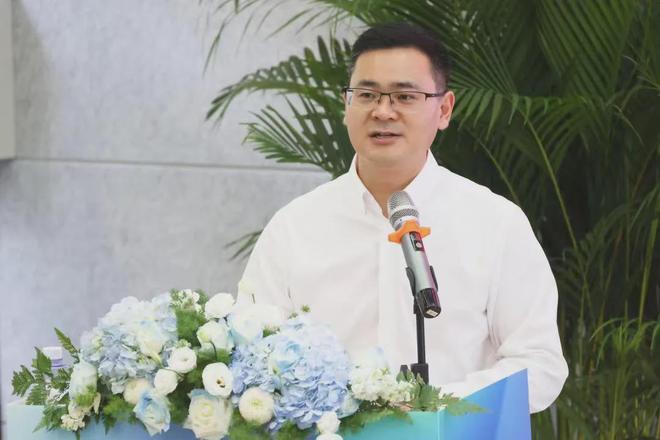 喜报！华珠3位教师在第三届教学名师评选大会斩获荣誉(图2)