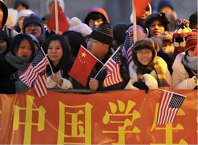 中国赴美留学人数骤降9成！美专家：美国科研发展离不开中国学生(图2)