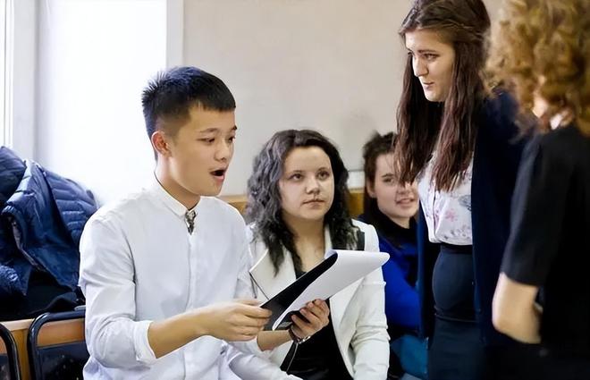 中国赴美留学人数骤降9成！美专家：美国科研发展离不开中国学生(图20)
